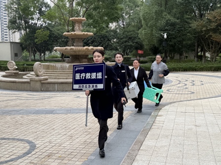 1762737013220099.jpg 4e992d03-c17b-4f3c-993c-400c1fc403c2.jpg